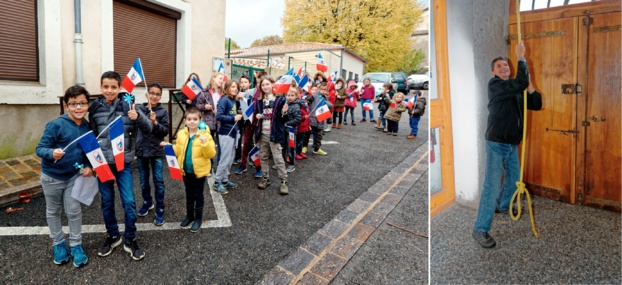 Les enfants de l'école impatients pendant que Serge PEYRE sonne le tocsin durant onze minutes ...