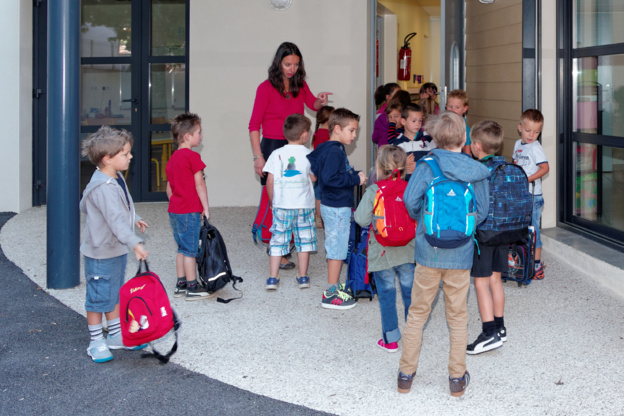 La directrice et sa classe La directrice et sa classe