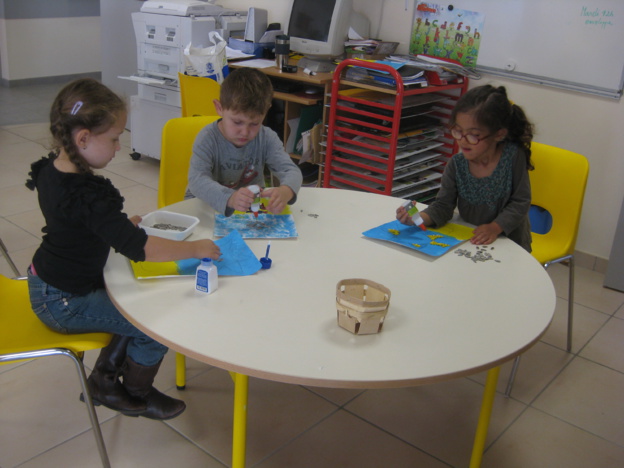 Et je colle, je colle...... Et je colle, je colle......