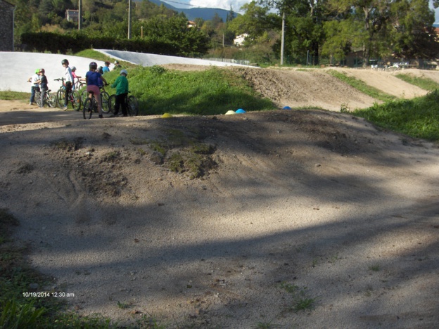 Sortie BMX du vendredi 17/10/2014 et céramique.... Sortie BMX du vendredi 17/10/2014 et céramique....
