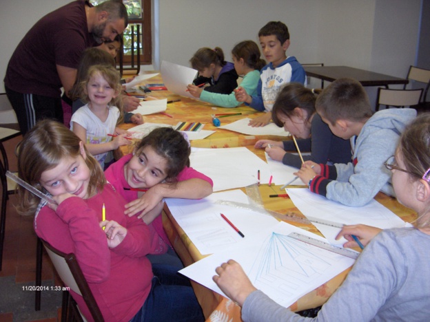 Les activités périscolaires de ce mardi 18 novembre 2014 en image.......... Les activités périscolaires de ce mardi 18 novembre 2014 en image..........