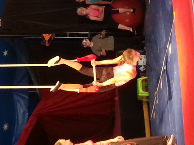 Spectacle de Cirque à Aumessas Spectacle de Cirque à Aumessas