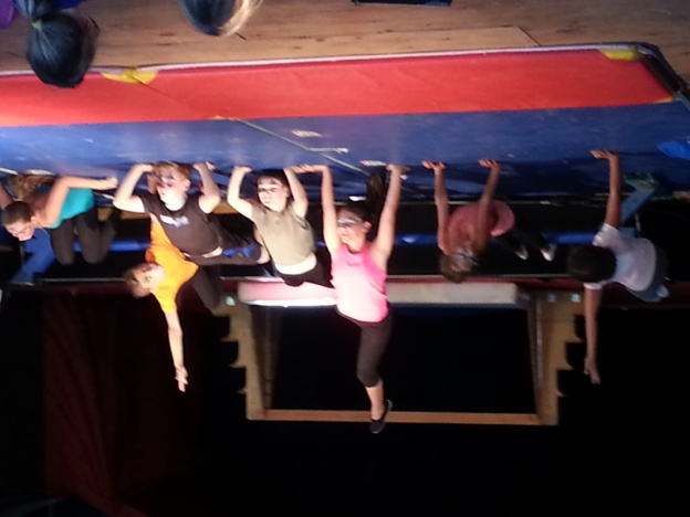 Spectacle de Cirque à Aumessas Spectacle de Cirque à Aumessas