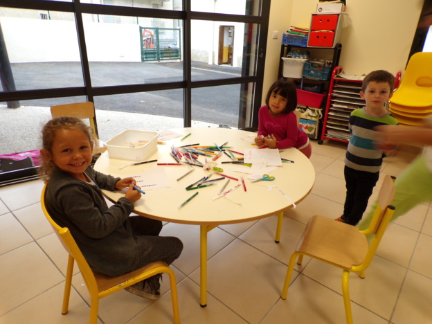 Activités périscolaires en images avec Danièle Activités périscolaires en images avec Danièle