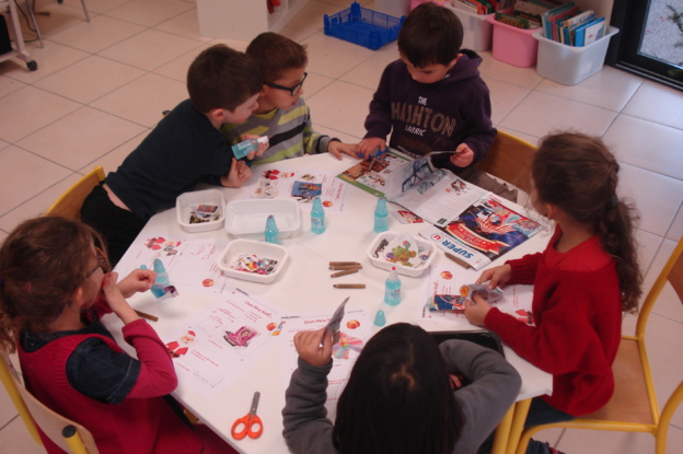 Activités périscolaires : "la lettre au Père-Noël" avec Danièle Activités périscolaires : "la lettre au Père-Noël" avec Danièle