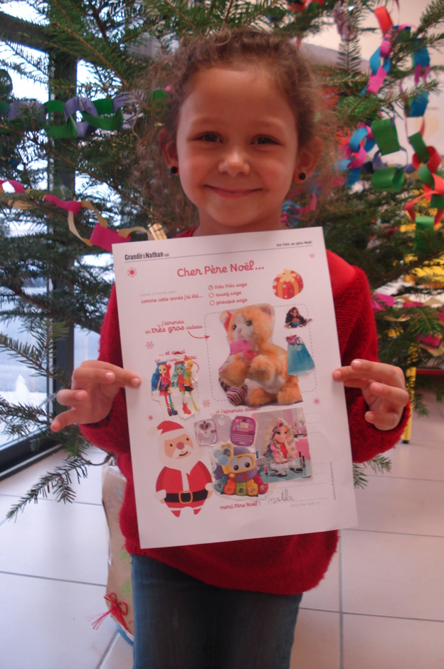 Activités périscolaires : "la lettre au Père-Noël" avec Danièle Activités périscolaires : "la lettre au Père-Noël" avec Danièle