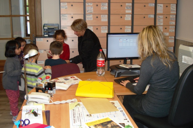 Activités périscolaires : "la lettre au Père-Noël" avec Danièle Activités périscolaires : "la lettre au Père-Noël" avec Danièle