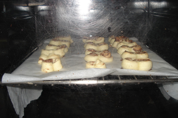 Côté cuisine avec Danièle c'est la recette des "palmiers au sucre et nutella" Côté cuisine avec Danièle c'est la recette des "palmiers au sucre et nutella"