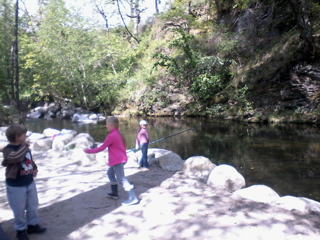 Atelier "pêche" mardi 10 mai 2016 en salle Atelier "pêche" mardi 10 mai 2016 en salle