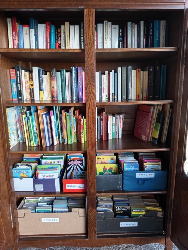📚 Nouvelle boîte à livres au village ! 📚 Nouvelle boîte à livres au village !